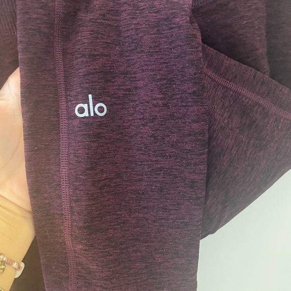 Alo soft lounge leggings - Picture 4 of 5